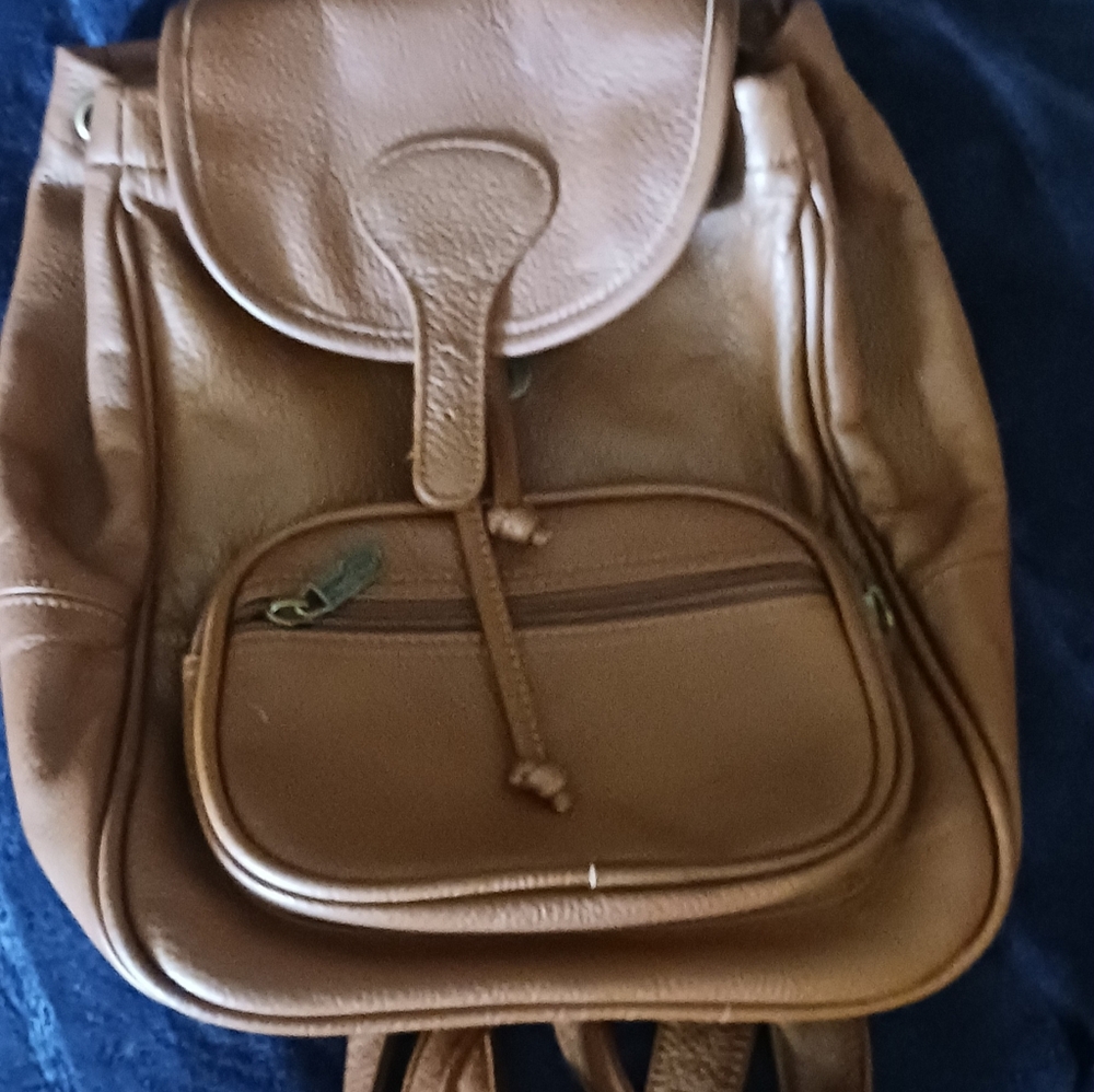 Amerileather Backpack - Picture 12 of 12